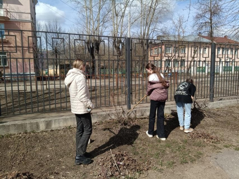 Месячник по улучшению благоустройства территории города Иванова.